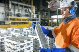 中國鋁業(yè)三季報(bào)利潤增長，高管強(qiáng)調(diào)業(yè)績改善融資壓降，預(yù)計(jì)鋁價(jià)偏強(qiáng)震蕩｜直擊業(yè)績會(huì)